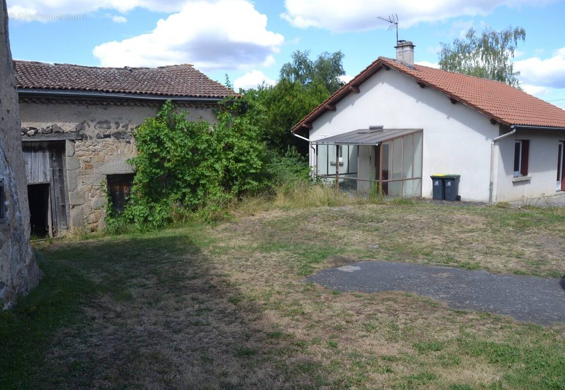 Maison à ISSERTEAUX