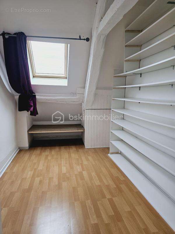 Appartement à MOUROUX