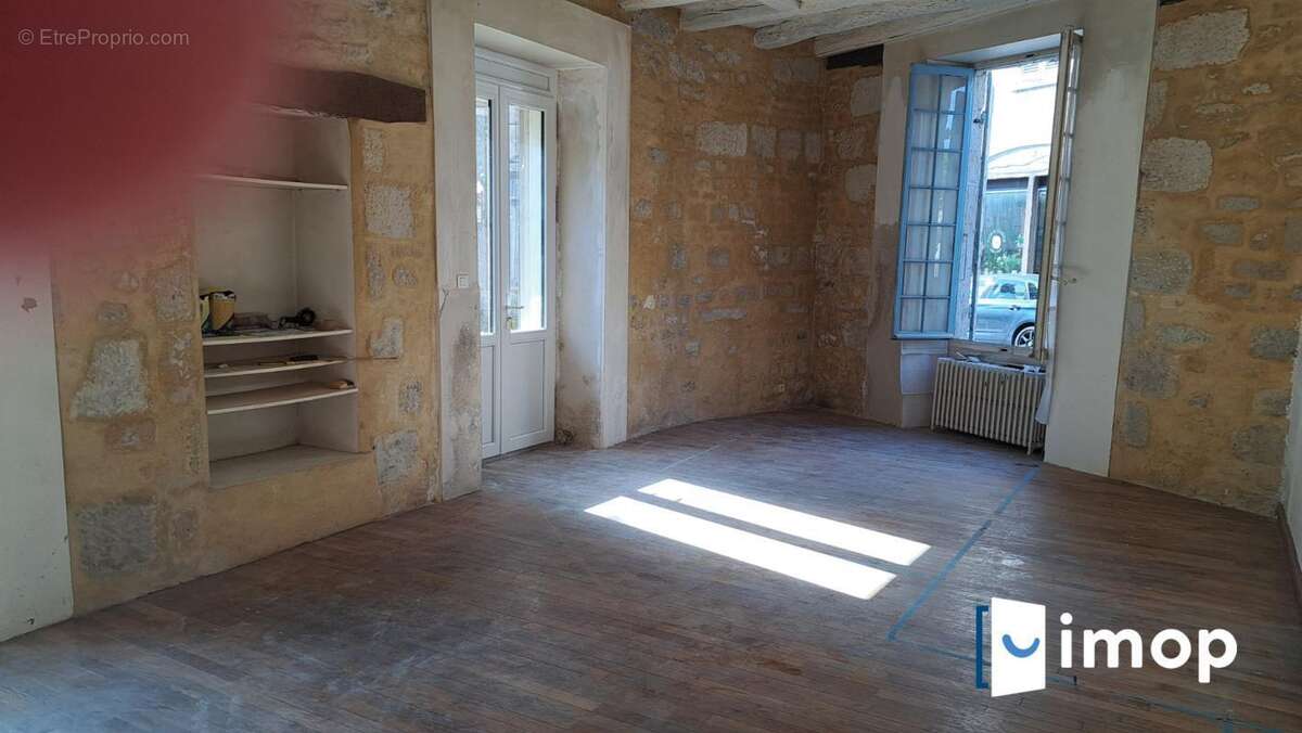 Appartement à FONTENAY-LE-COMTE