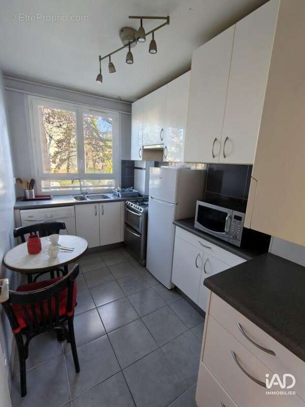Appartement 60 m² à Saint-Maur-Des-Fosses  - photo 5