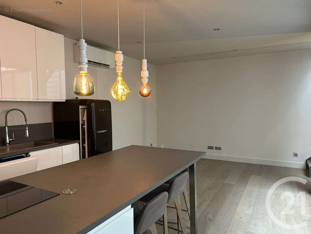 Appartement à SAINT-MAUR-DES-FOSSES