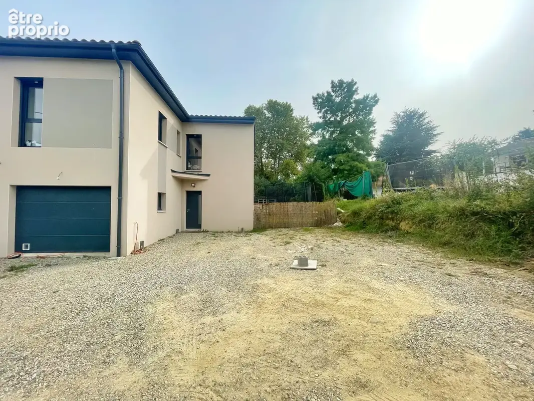 Maison T5 de 2024 à Chuzelles - photo 17