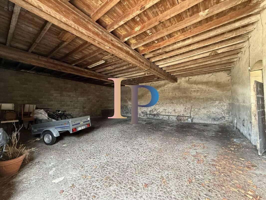 Ensemble immobilier de caractere - photo 23
