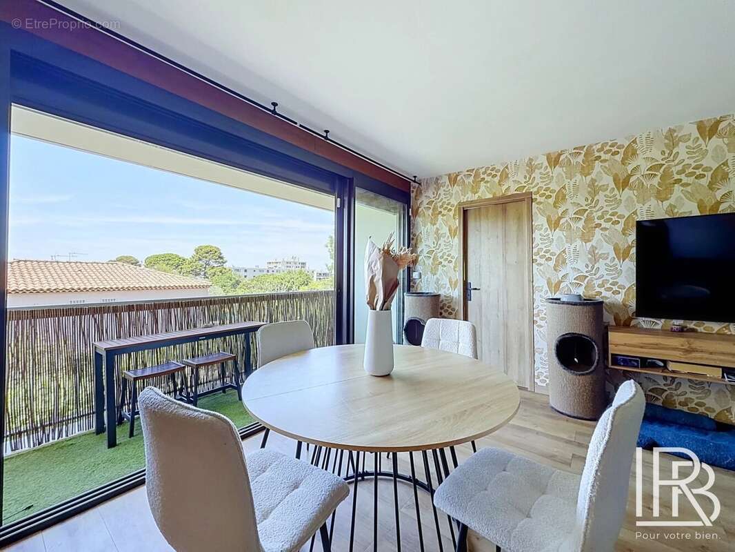 Roy d'espagne - 3 chambres - balcon - climatisation - photo 3