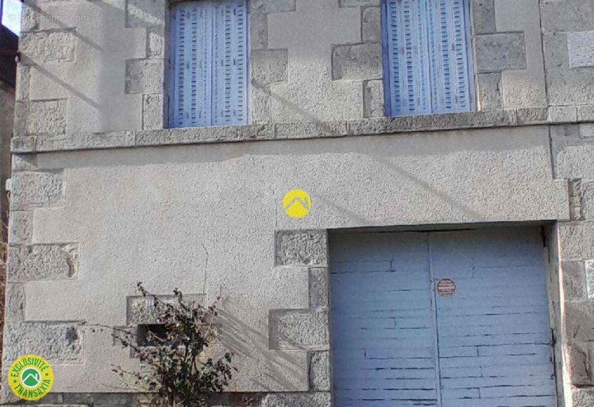 Maison à CHENERAILLES