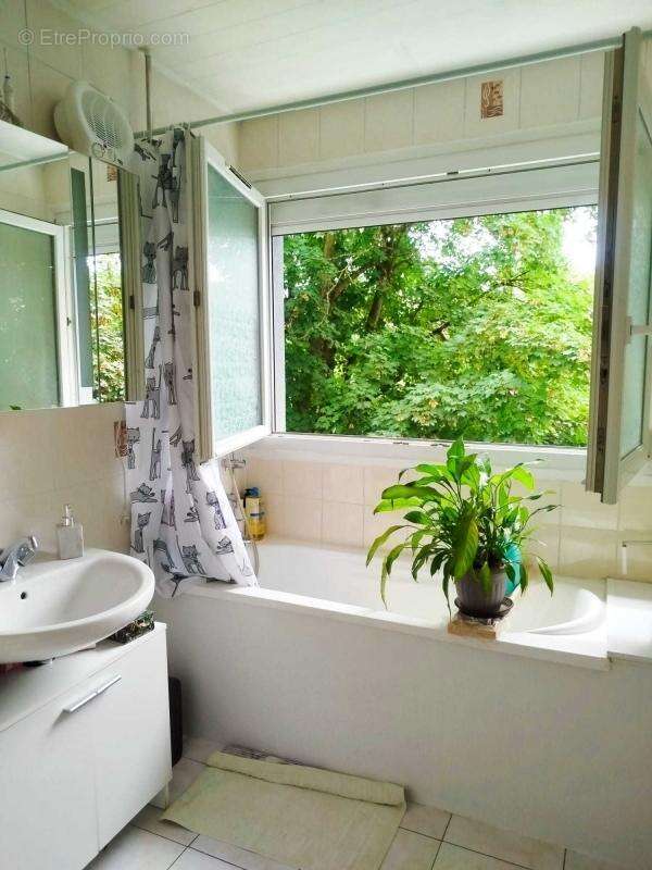 Appartement à VILLENEUVE-LE-ROI