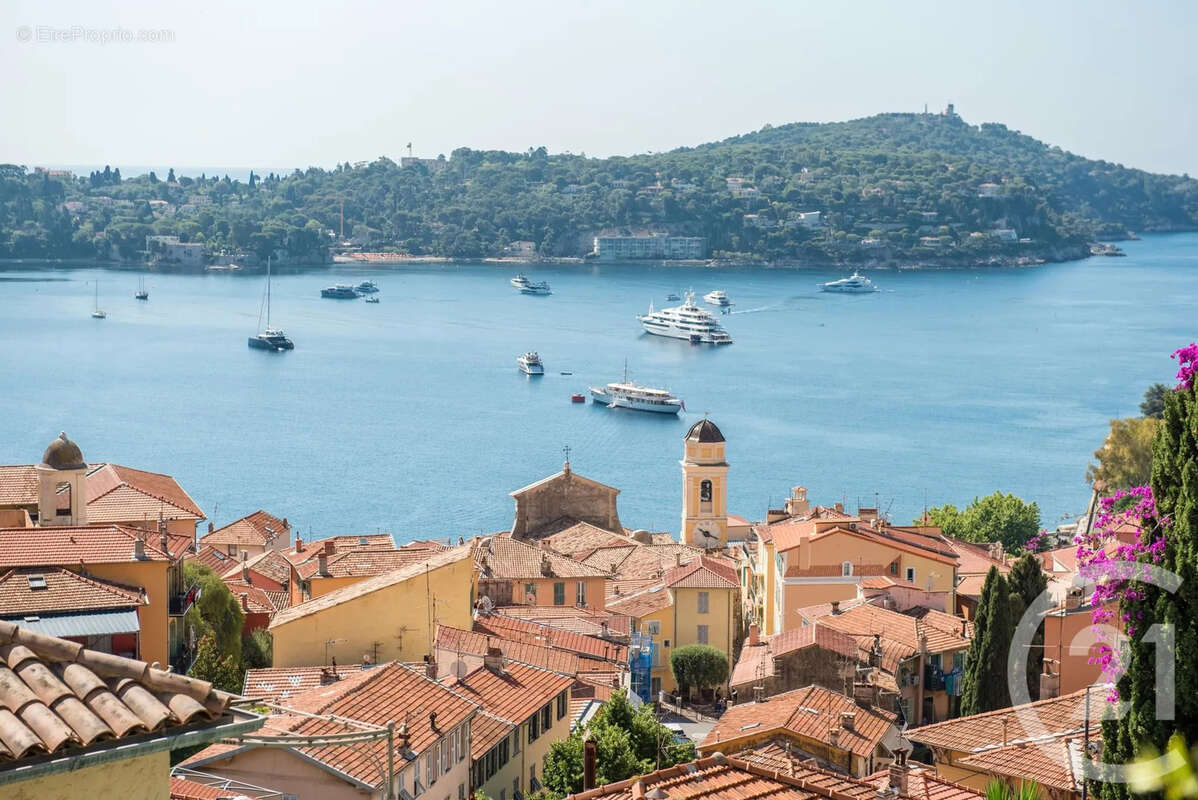 Appartement à VILLEFRANCHE-SUR-MER