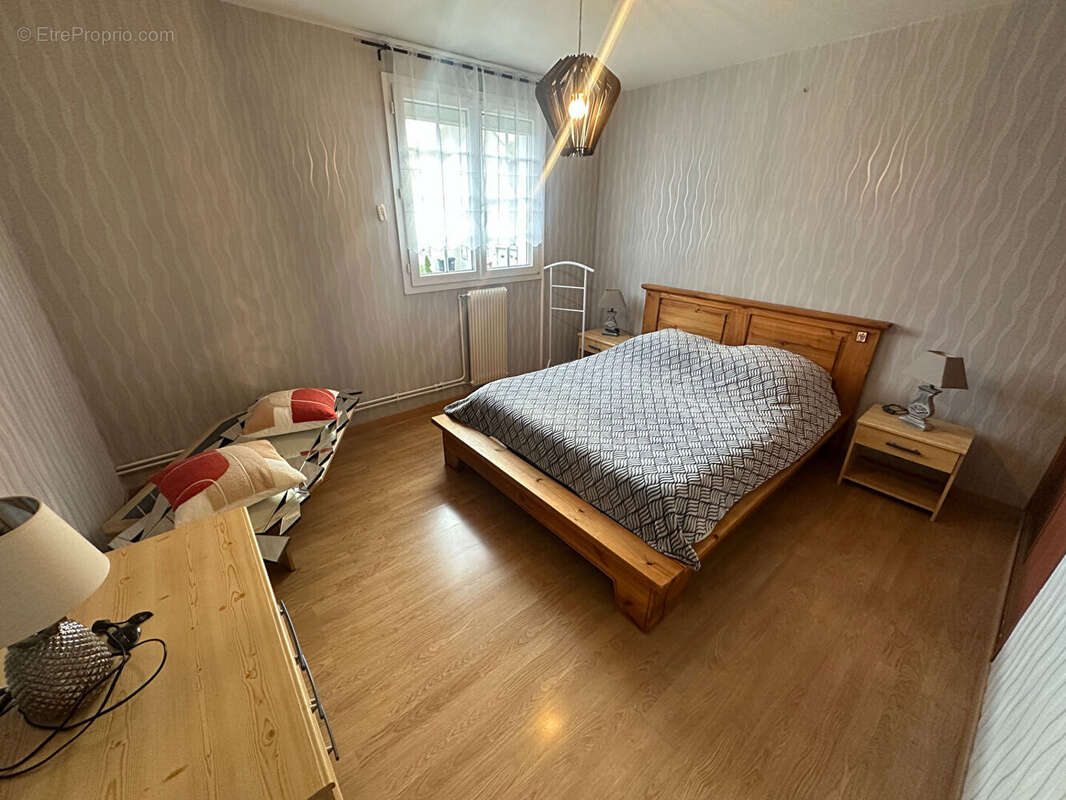 Maison à ARS-SUR-MOSELLE