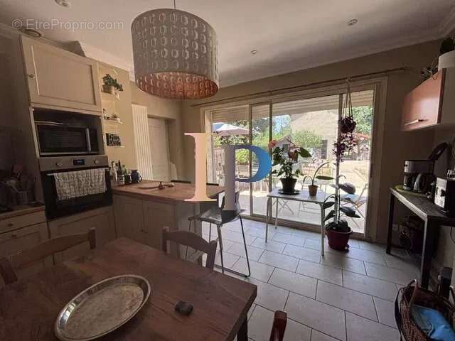 Charlieu- maison sur parc - photo 17