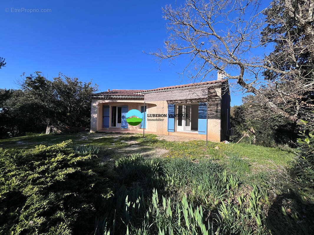 A VENDRE Villa  Venasque proche village sur 1169 m² de terrain clos et arboré. - photo 11