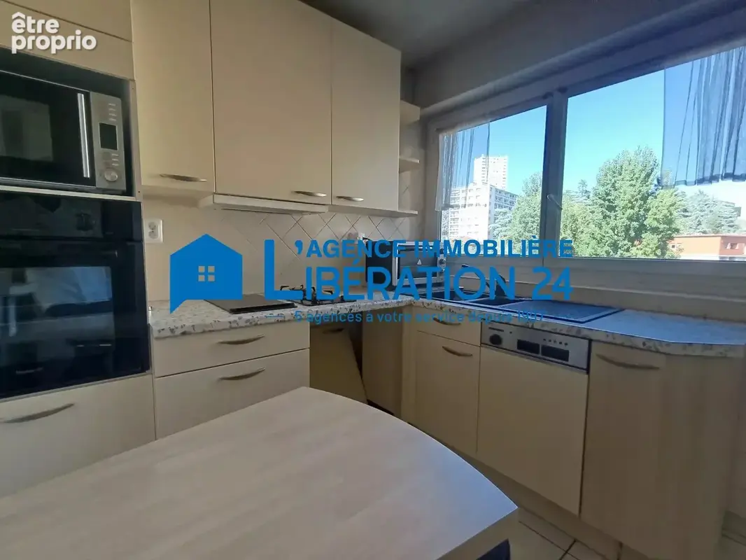 Bel appartement lumineux de 73 m² à Saint-Étienne - photo 8