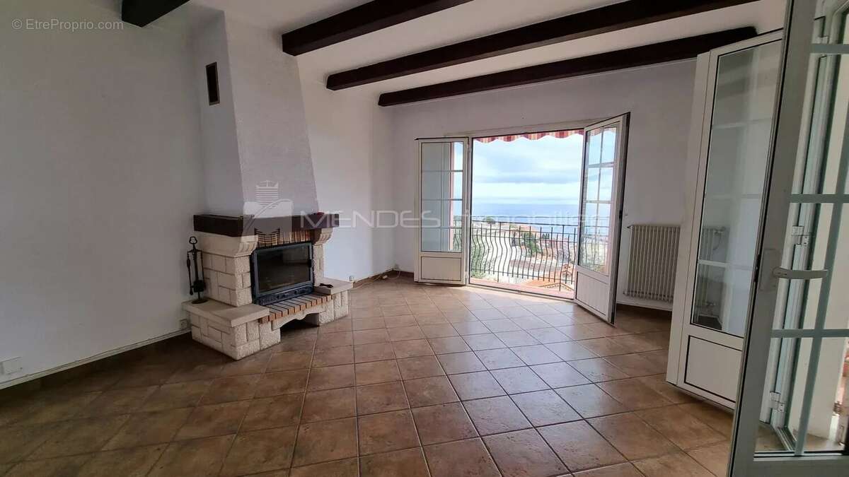 Villa vue mer a renover a cap d'ail - photo 6