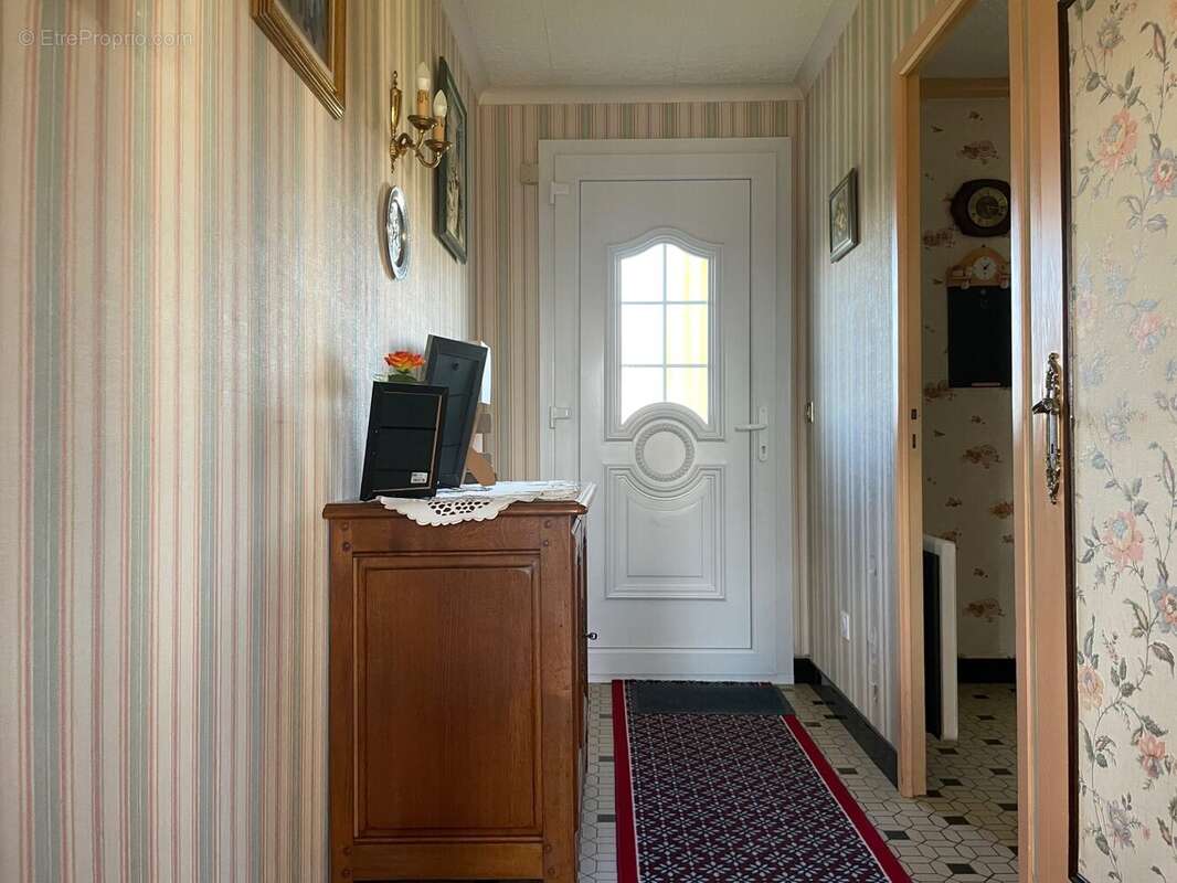 Maison à MENNEVAL