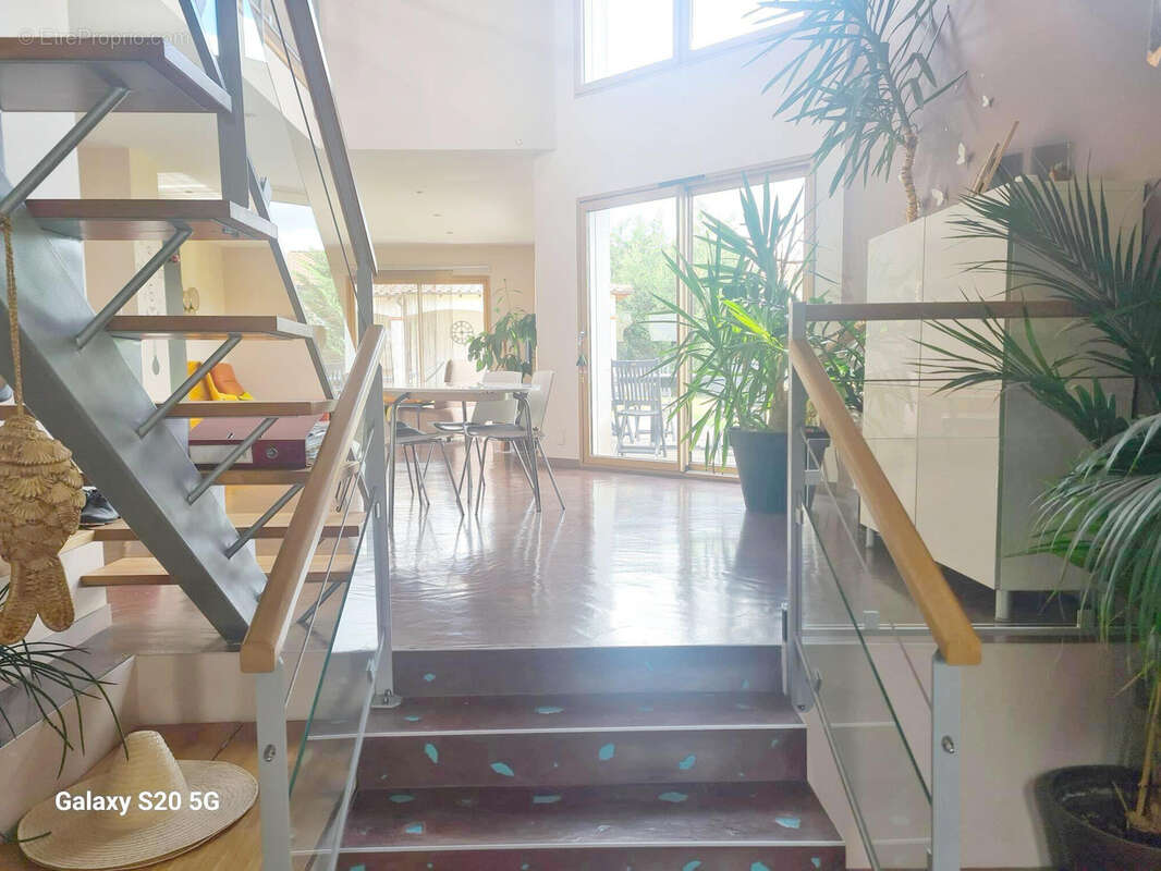 Maison à VEYRE-MONTON