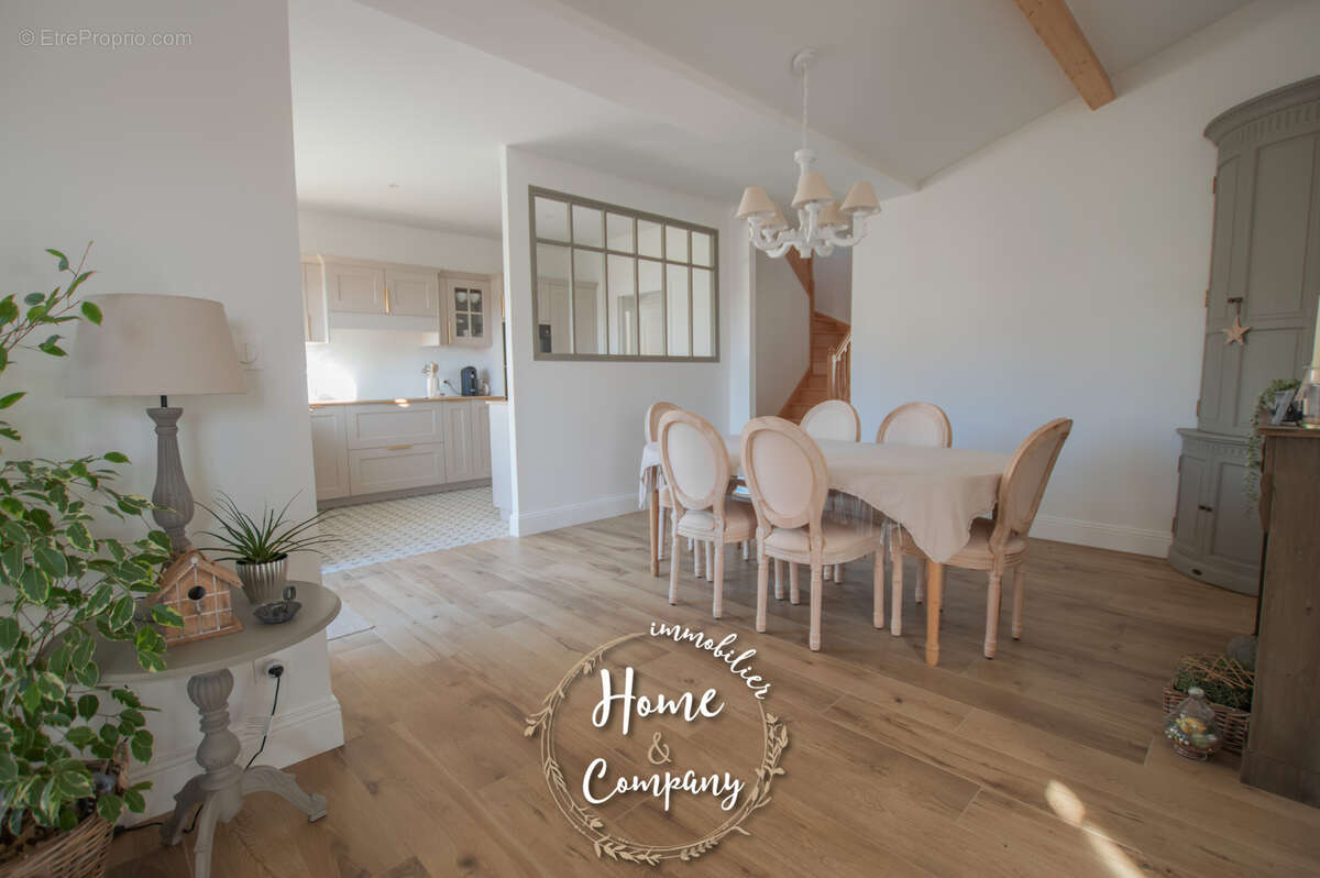 Maison à VAUX-SUR-MER