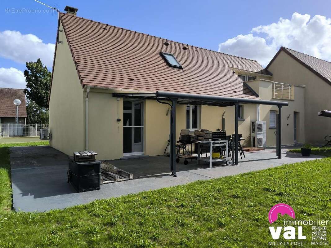 Maison à MALESHERBES