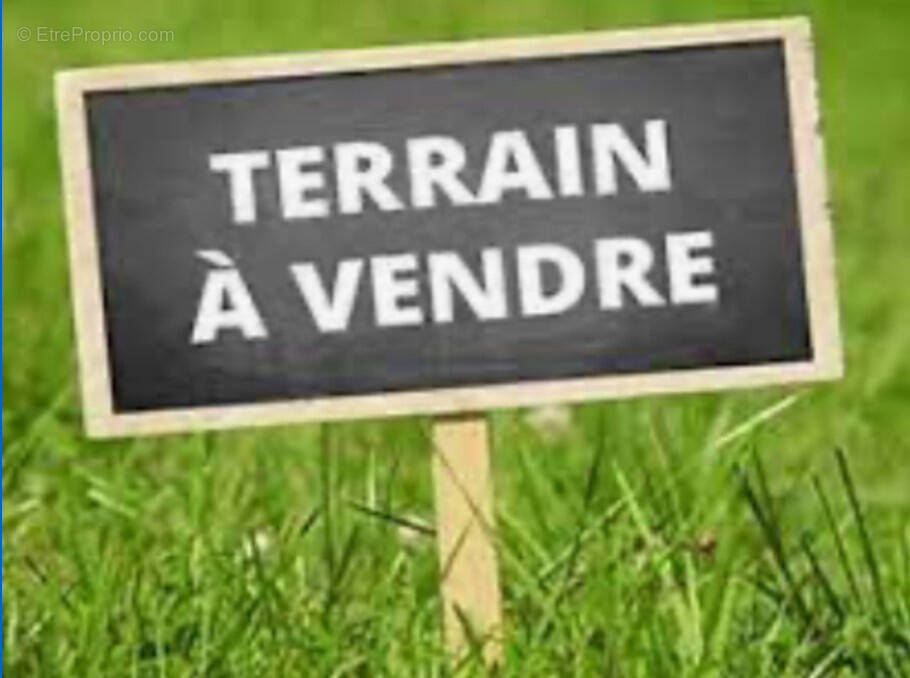 Terrain à CHEPY