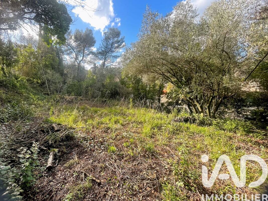 Photo 1 - Terrain à NIMES