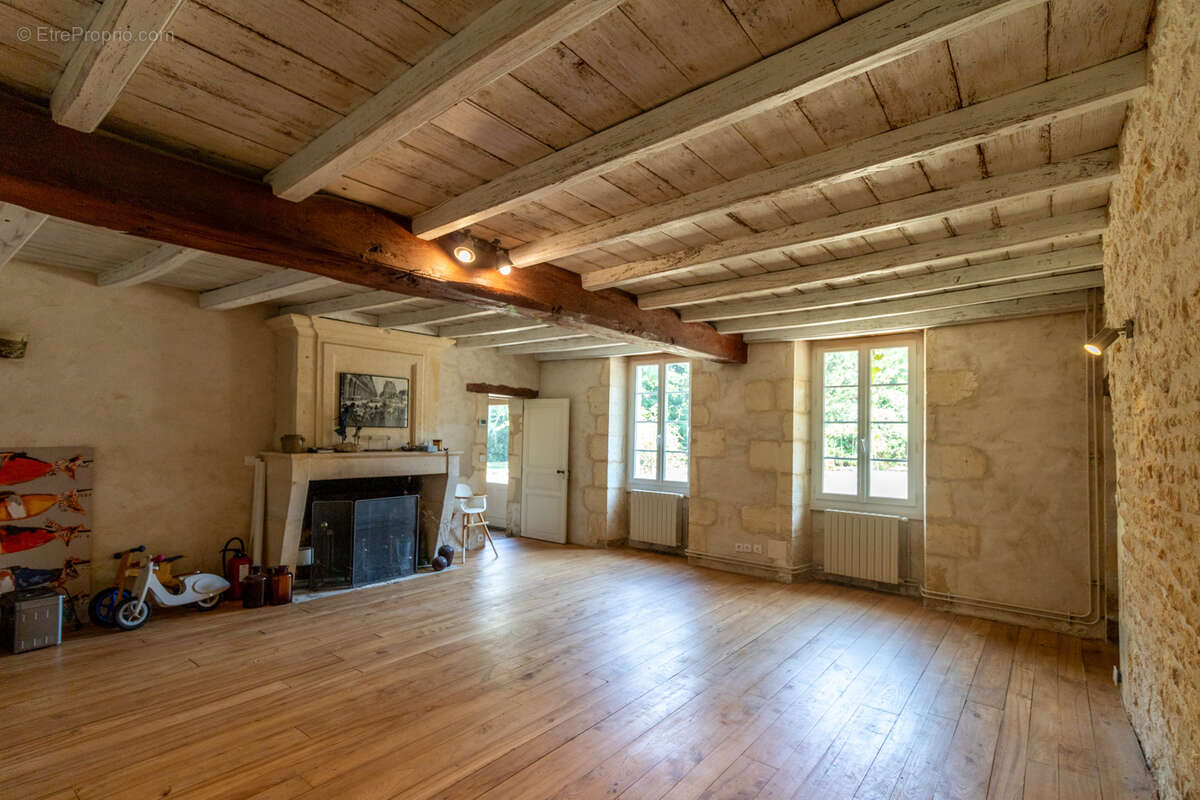 Maison à SAUJON
