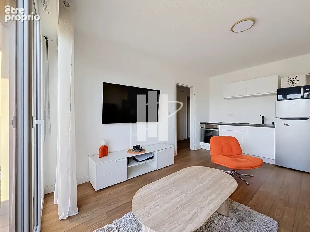 Appartement rénové en dernier étage - photo 4