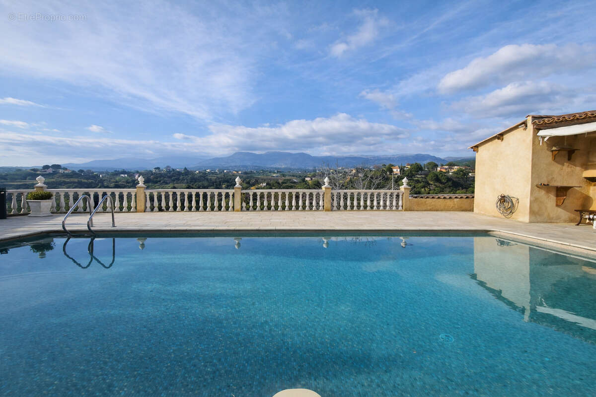 Cagnes sur mer Montaleigne Villa 113 m2 - photo 12