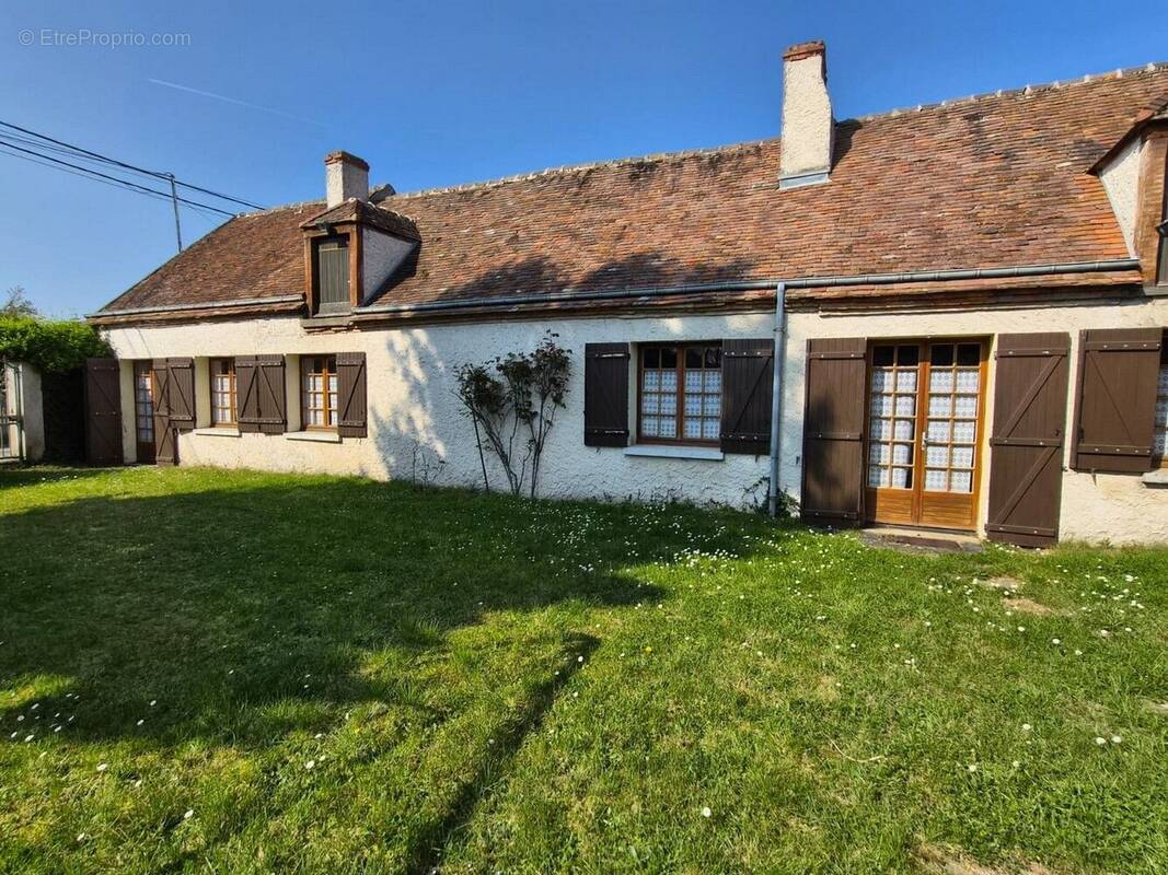 Maison à CORQUILLEROY