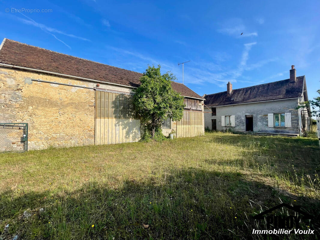 Maison à DORMELLES
