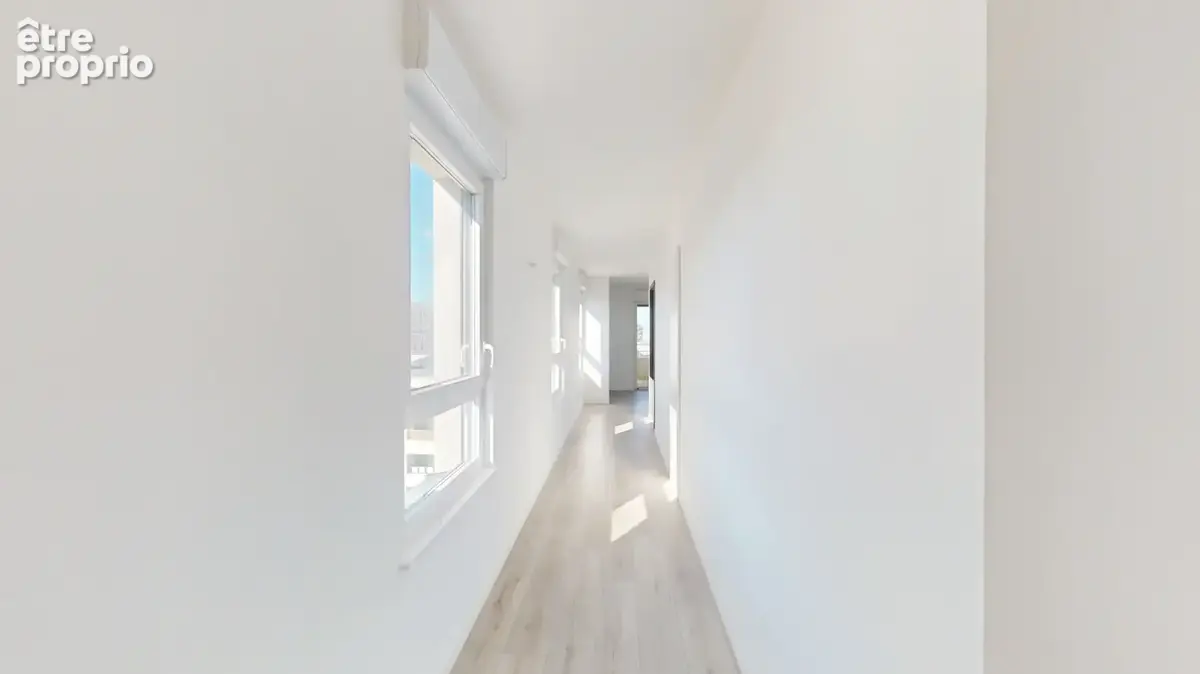 Appartement T4 de 155 m2 avec terrasse, loggia, garage et parking intérieur à Metz - photo 7