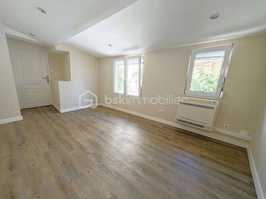Situation exceptionnelle, tout à pied, Maison 6 pièces 104 m² surface au sol. terrain de 156 m² - photo 13