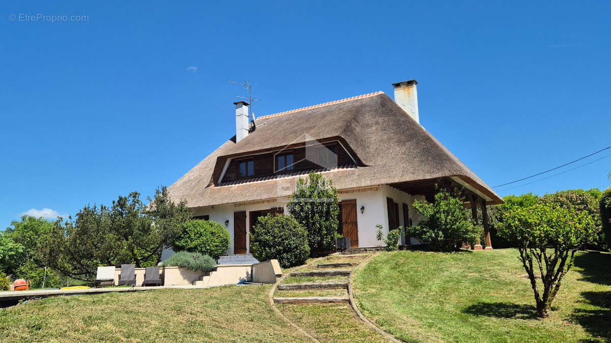 Maison à GRISY-SUISNES