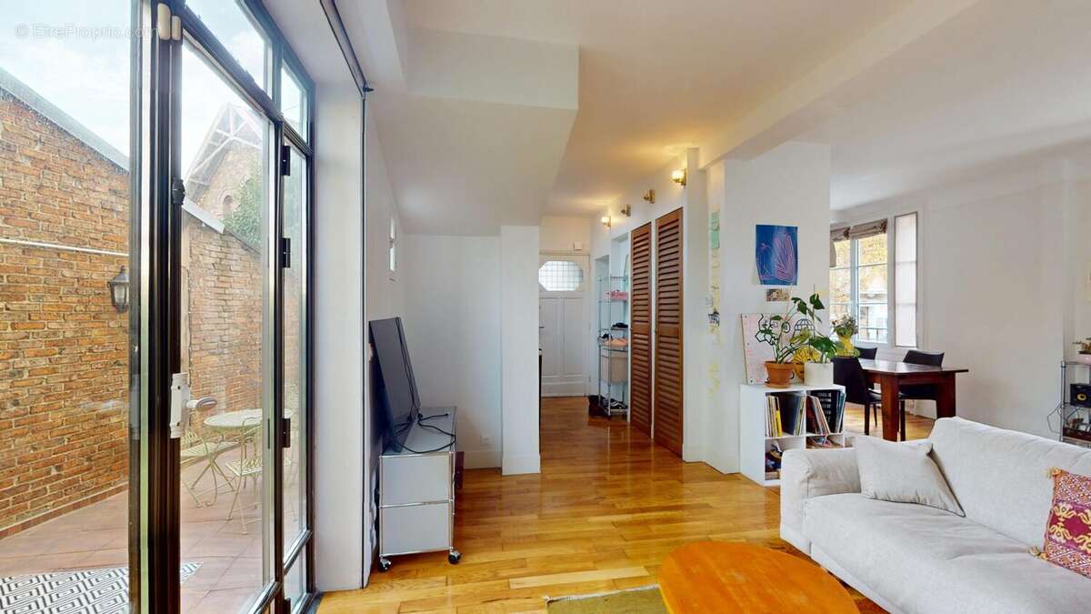 Maison à PARIS-19E
