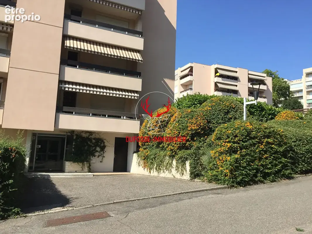 Photo Appartement à Saint-Genis-Laval au prix de 341 000€