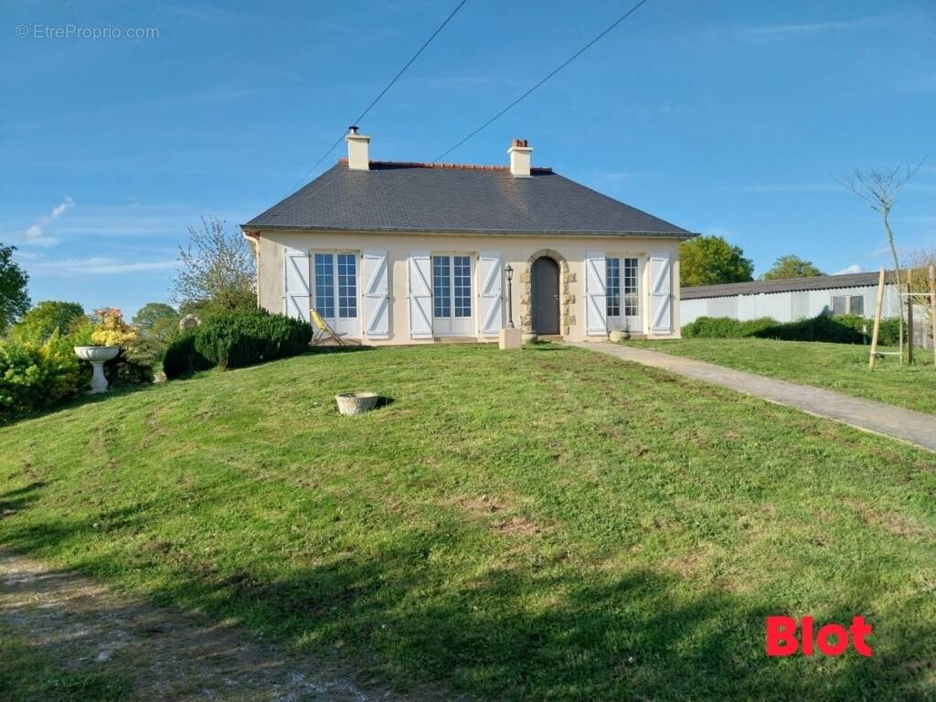 Maison à SAINT-M'HERVE