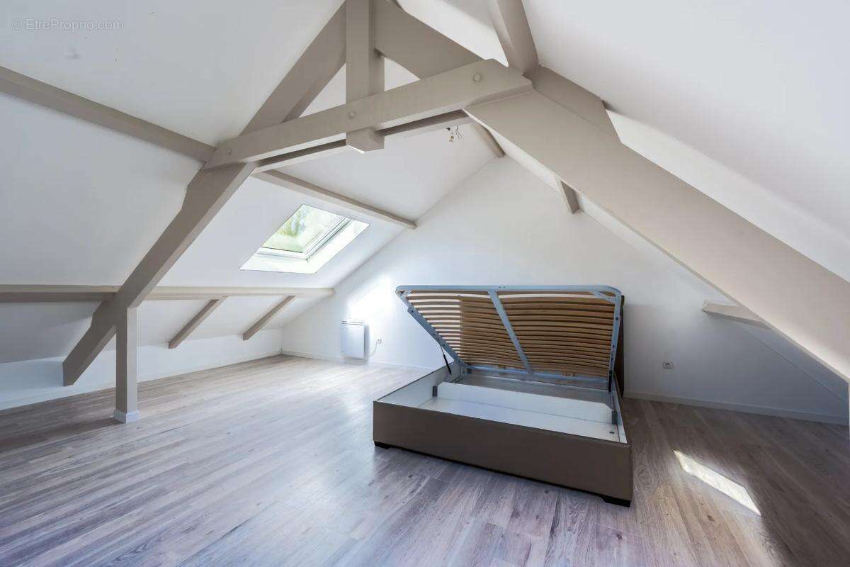 Maison à SOISY-SUR-SEINE