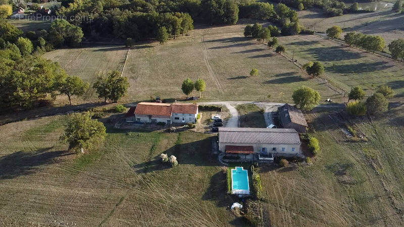 Maison à SAINT-MICHEL-DE-DOUBLE