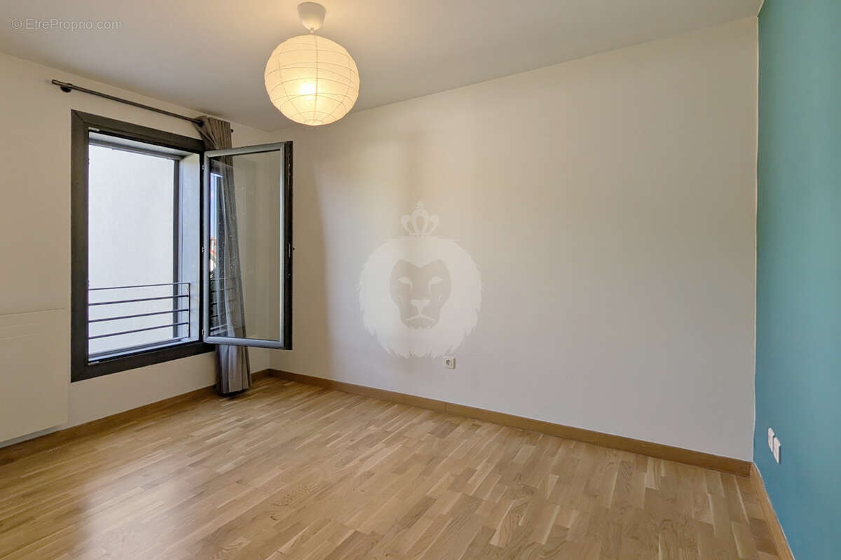 Appartement à NOGENT-SUR-MARNE