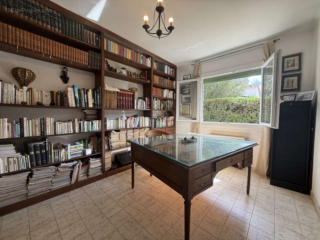 Maison à CAISSARGUES