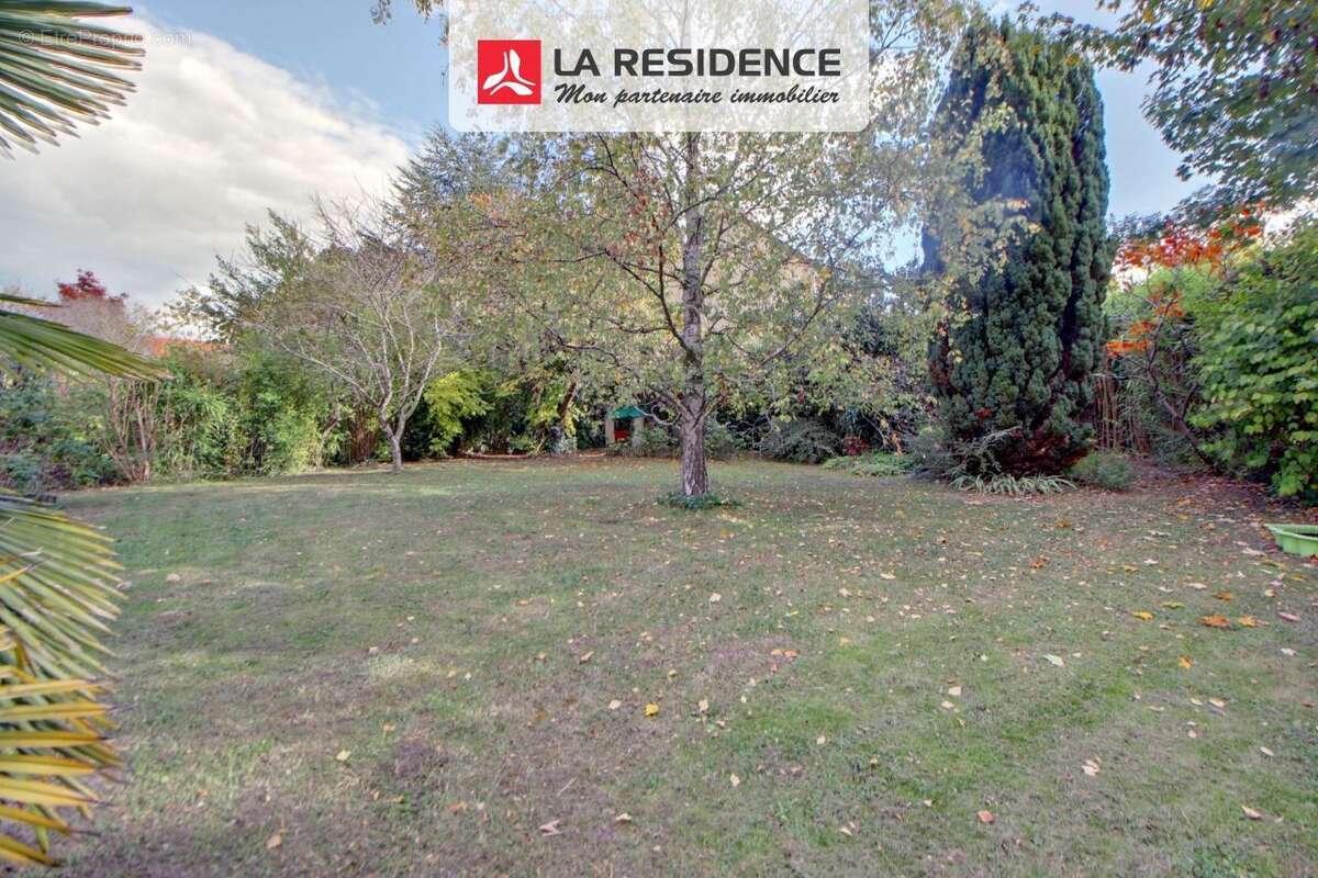 Maison à VERNEUIL-SUR-SEINE