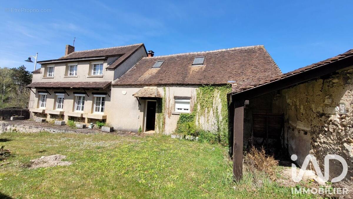 Photo 1 - Maison à FONTAINE-LA-GAILLARDE