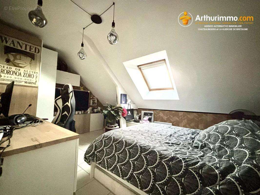 Maison à CHATILLON-EN-VENDELAIS