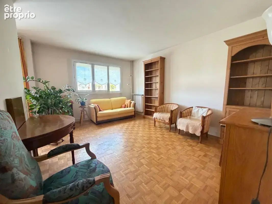 Appartement À Vendre - photo 3