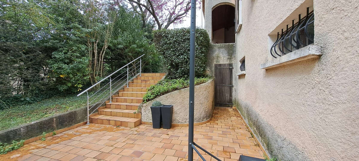 Maison à BOUC-BEL-AIR