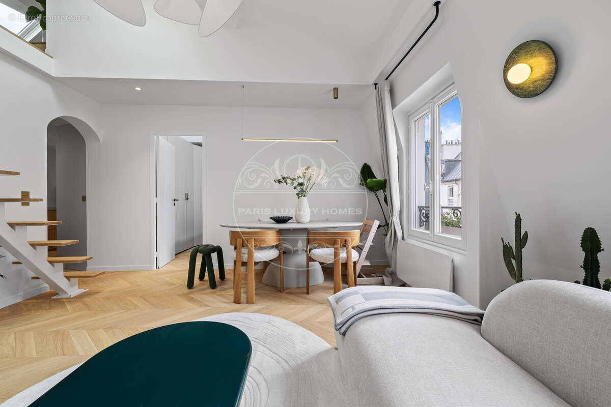 Appartement à PARIS-6E