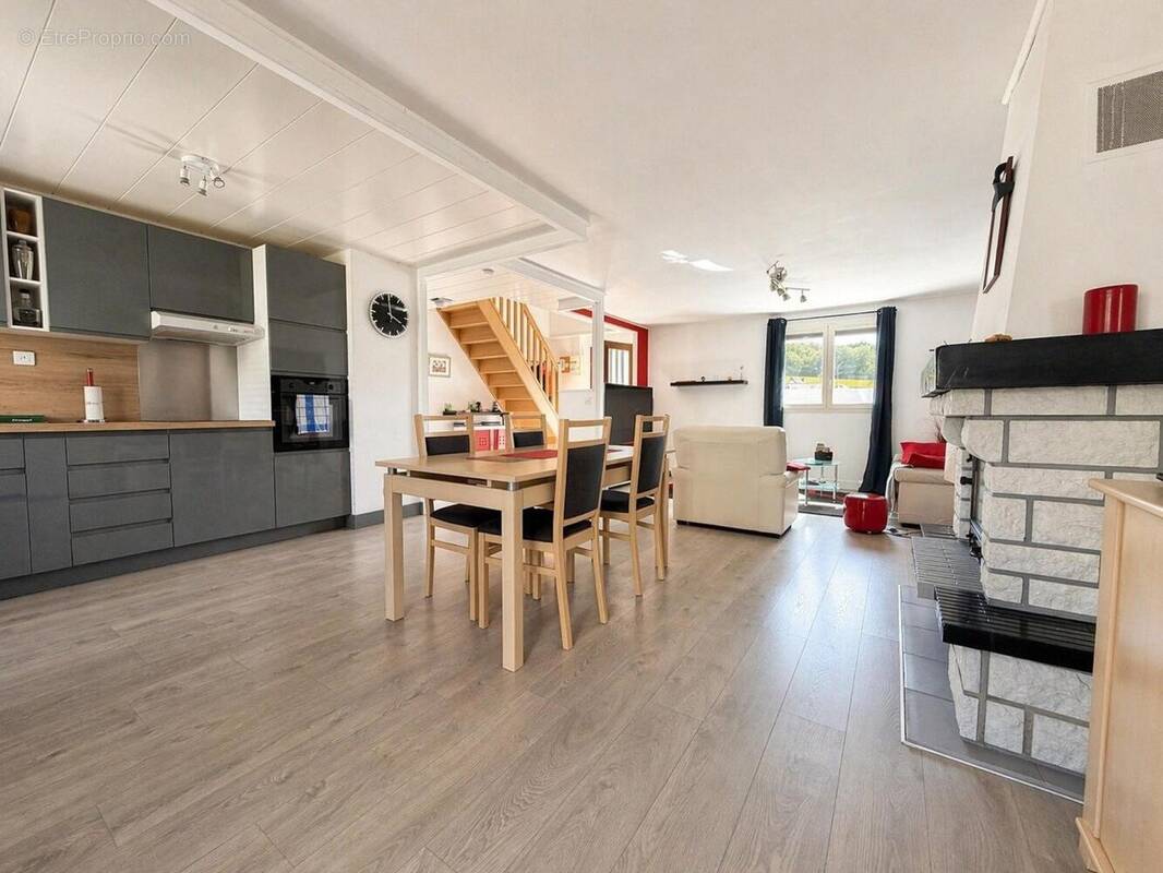 Photo 1 - Maison à PACY-SUR-EURE