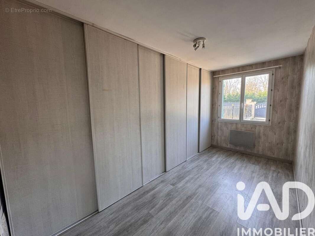Maison 90 m² à Fleury-En-Biere  - photo 8