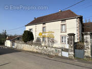 Maison à AINVELLE