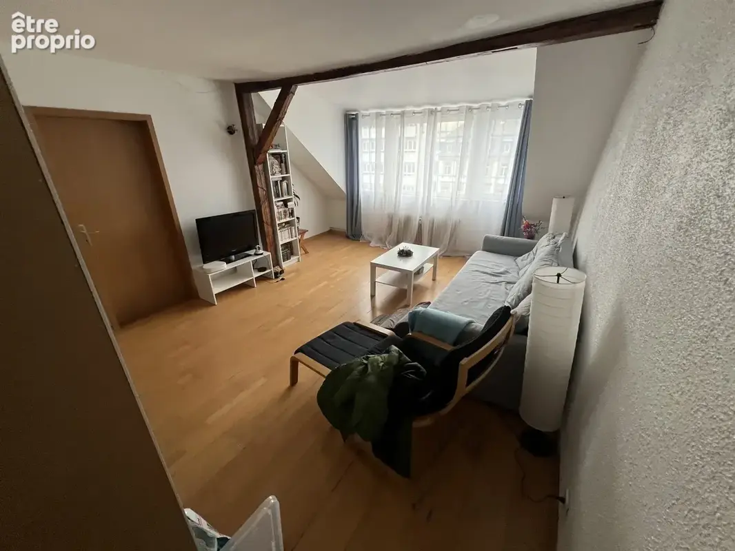 séjour autre depuis l'escalier