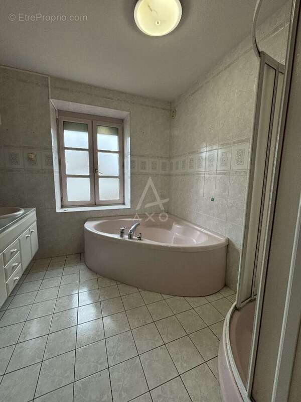 Maison à SAINTE-FLORENCE