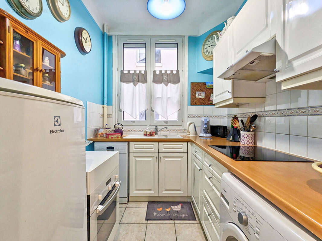 Appartement à LA GARENNE-COLOMBES