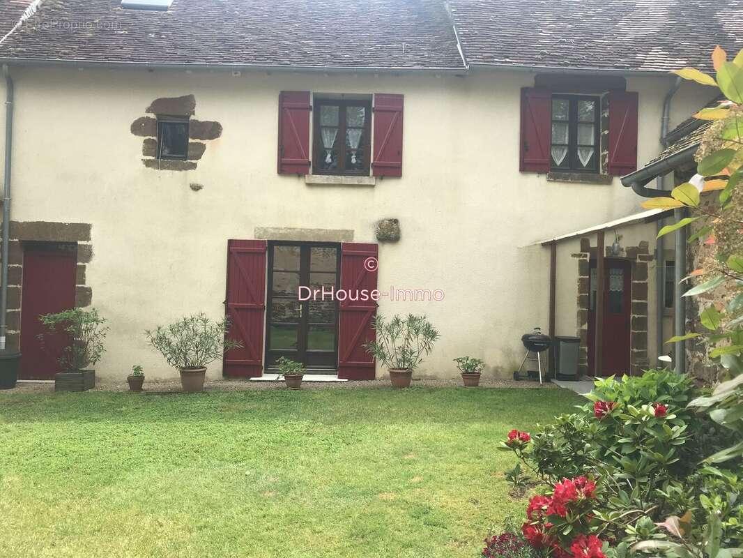 Maison à CHAILLAC